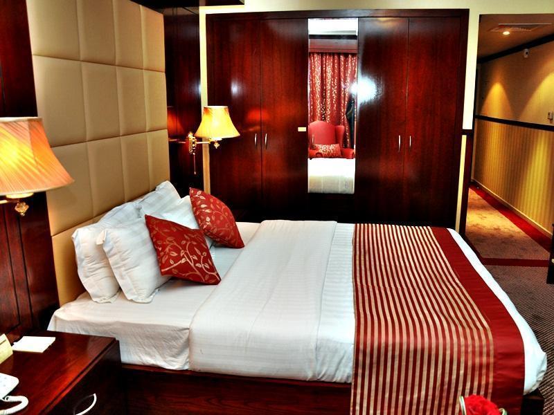 Benta Grand Hotel Llc Dubaï Extérieur photo