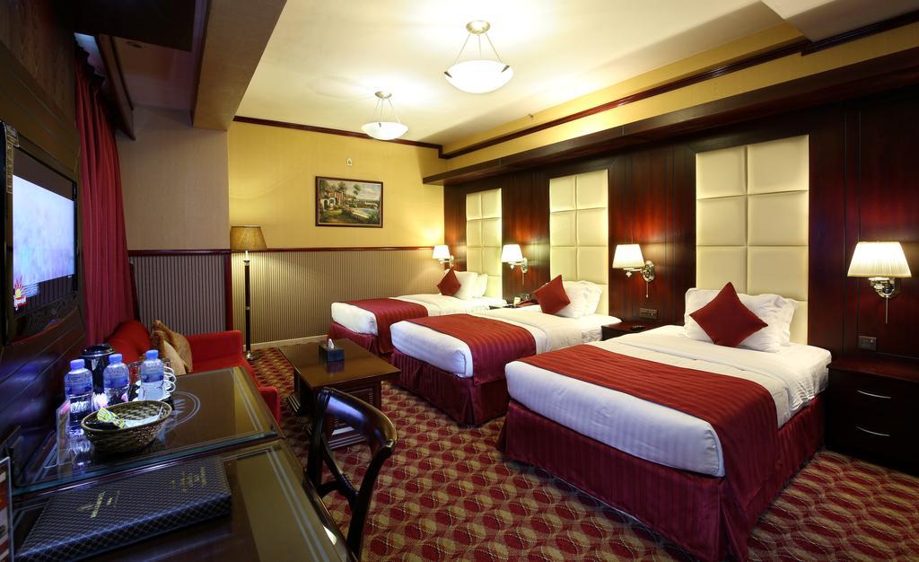Benta Grand Hotel Llc Dubaï Extérieur photo