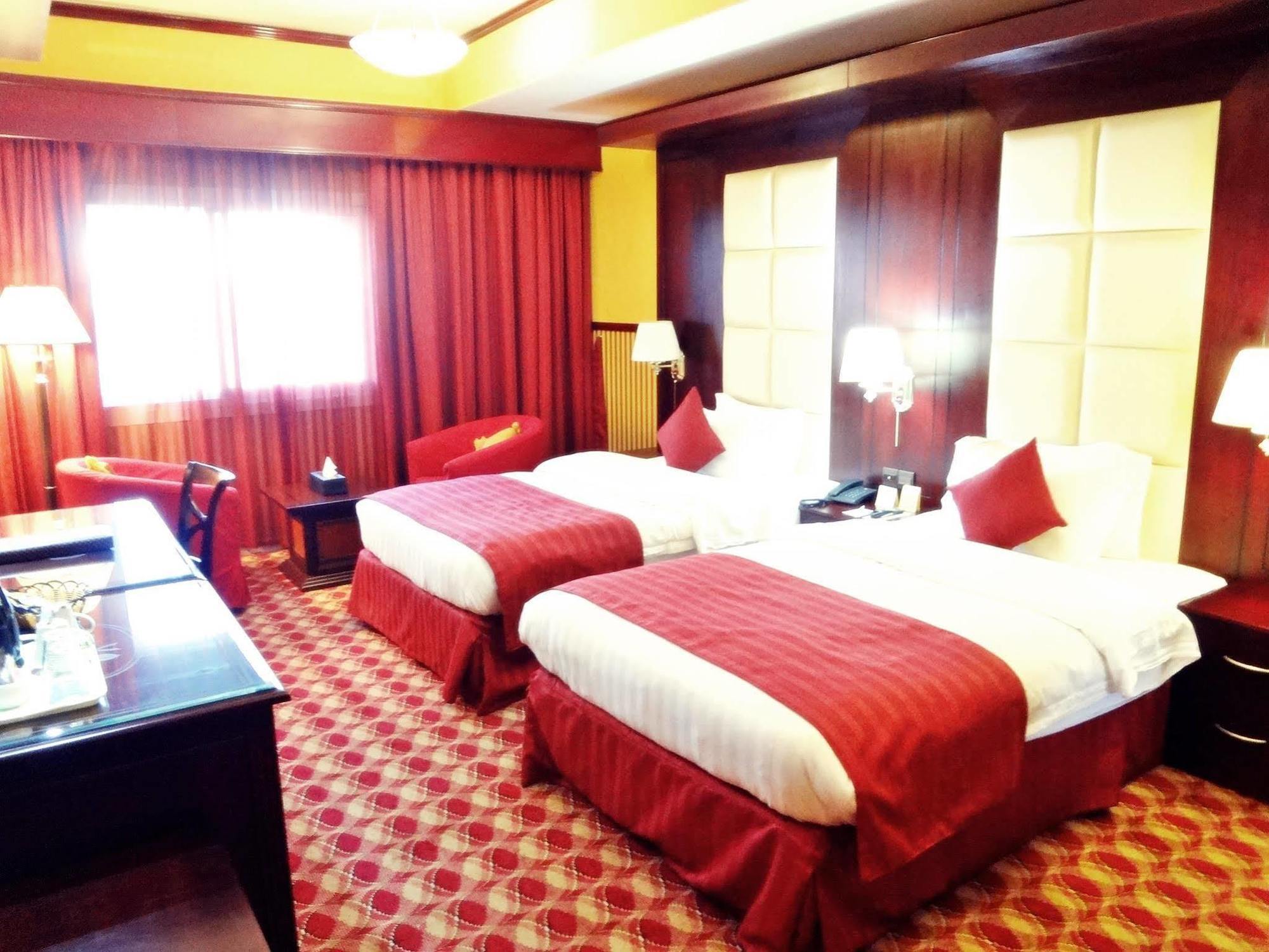 Benta Grand Hotel Llc Dubaï Extérieur photo
