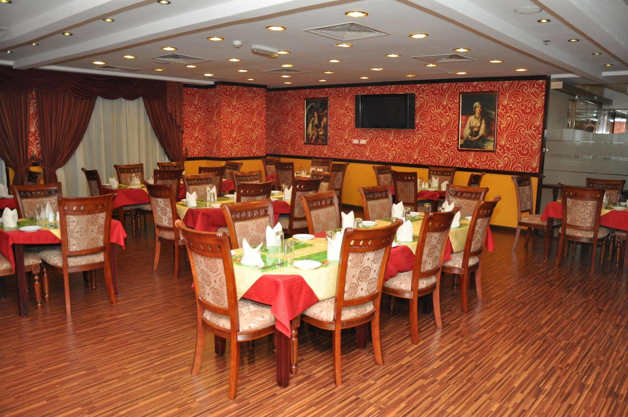 Benta Grand Hotel Llc Dubaï Extérieur photo